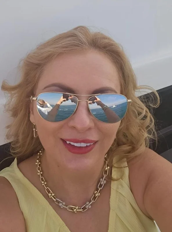 Romanian expat's haircare routine in Dubai (Maria, fine blonde hair)